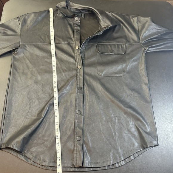 asos Black Faux Leather Polyester Button Down Jacket size 02 - Picture 4 of 8